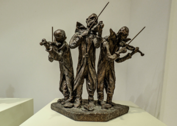 „ Orkiestra" - jedna z rzeźb wystawy / IPN