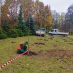 10.11.2020. Kielce. Sadzenie drzew w Parku Kielczan / RPZiUK