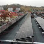 11.11.2020 Pińczów. Instalacja fotowoltaiczna na dachu budynku szpitala / Starostwo Powiatowe w Pińczowie