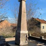 26.11.2020. Topola. Pomnik upamiętniający mord dokonany przez Niemców 28 stycznia 1944 roku / UMiG Skalbmierz