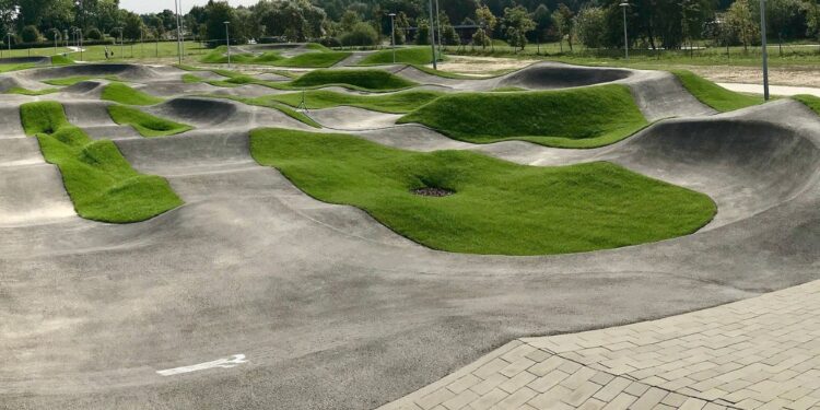 Pumptrack w Bełchatowie / wikipedia