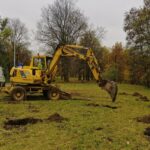 10.11.2020. Kielce. Sadzenie drzew w Parku Kielczan / RPZiUK