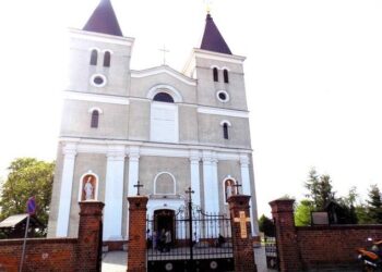 Kościół pw. św. Wawrzyńca w Babimoście / babimost.parafia.info.pl