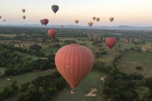 Birma. Bagan / Majka Szura