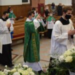 08.11.2020. Gorzyce. Udzielenie święceń prezbiterialnych diakonowi Piotrowi Sosnówce / ks. Wojciech Kania