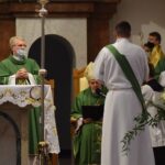 08.11.2020. Gorzyce. Udzielenie święceń prezbiterialnych diakonowi Piotrowi Sosnówce / ks. Wojciech Kania