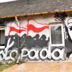 18.11.2020. Barycz. Patriotyczny mural przedstawiający marszałka Józefa Piłsudskiego / Magdalena Galas-Klusek / Radio Kielce