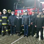 28.11.2020. Wielka Wieś. Przekazanie nowego wozu strażackiego / Anna Głąb / Radio Kielce