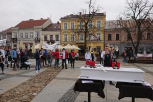 03.11.2020. Kielce. Protest branży gastronomicznej / Michał Kita / Radio Kielce