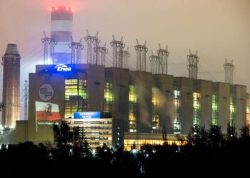 10.11.2020. Połaniec. Iluminacja Enea Elektrowni Połaniec z okazji Święta Niepodległości / Enea Elektrownia Połaniec