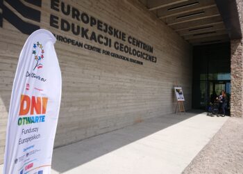 Dni Otwarte Funduszy Europejskich w Centrum Edukacji Geologicznej w Chęcinach / Mateusz Kaczmarczyk / Radio Kielce