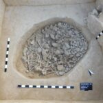 04.11.2020 Sadowie. Stanowisko archeologiczne. Grób niszowy kultury złockiej / Wojciech Pasterkiewicz / Instytut Archeologii Uniwersytetu Rzeszowskiego