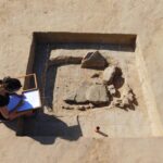 04.11.2020 Sadowie. Stanowisko archeologiczne. Grób symboliczny, kenotaf / Wojciech Pasterkiewicz / Instytut Archeologii Uniwersytetu Rzeszowskiego