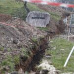 06.11.2020 Kielce. Montaż oświetlenia na Skwerze Pamięci Ofiar Katynia / Jarosław Kubalski / Radio Kielce