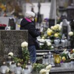 03.11.2020. Kielce. Cmentarz przy ulicy Ściegiennego / Jarosław Kubalski / Radio Kielce