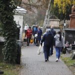 03.11.2020. Kielce. Cmentarz przy ulicy Ściegiennego / Jarosław Kubalski / Radio Kielce