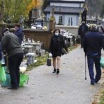 03.11.2020. Kielce. Cmentarz przy ulicy Ściegiennego / Jarosław Kubalski / Radio Kielce