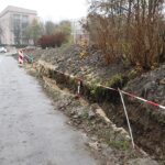 06.11.2020 Kielce. Montaż oświetlenia na Skwerze Pamięci Ofiar Katynia / Jarosław Kubalski / Radio Kielce