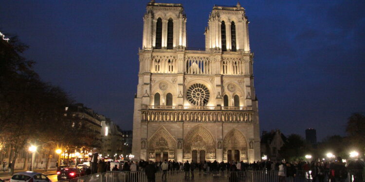 Spacer po Paryżu. Przed meczem PSG - PGE Vive Kielce / Krzysztof Bujnowicz / Radio Kielce