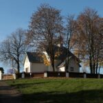 15.11.2020. Kostomłoty. Kaplica Rzymskokatolicka pw. Przemienienia Pańskiego / Robert Felczak / Radio Kielce