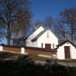 15.11.2020. Kostomłoty. Kaplica Rzymskokatolicka pw. Przemienienia Pańskiego / Robert Felczak / Radio Kielce