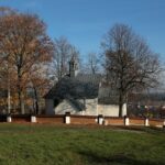 15.11.2020. Kostomłoty. Kaplica Rzymskokatolicka pw. Przemienienia Pańskiego / Robert Felczak / Radio Kielce