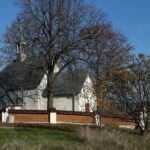 15.11.2020. Kostomłoty. Kaplica Rzymskokatolicka pw. Przemienienia Pańskiego / Robert Felczak / Radio Kielce