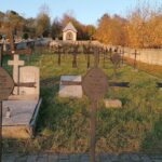 01.11.2020. Pińczów. Cmentarz wojenny / Marta Gajda / Radio Kielce