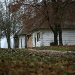 21.11.2020. Tokarnia. Skansen / Robert Felczak / Radio Kielce