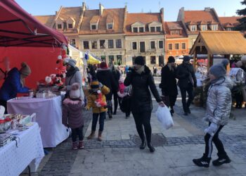 02.12.2018 Sandomierz. Kiermasz mikołajkowy  / Grażyna Szlęzak-Wójcik / Radio Kielce