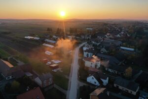 08.11.2020. Bieliny. Ulica Starowiejska / Jarosław Kubalski / Radio Kielce