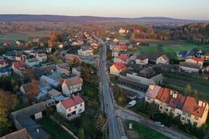 08.11.2020. Bieliny. Ulica Starowiejska / Jarosław Kubalski / Radio Kielce