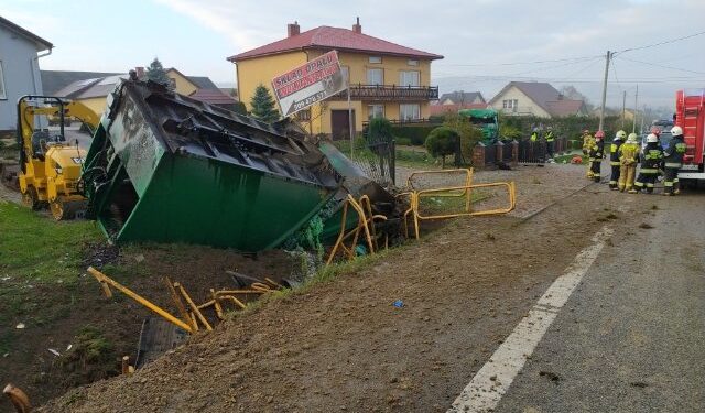 17.11.2020 Huta Koszary. Wypadek / KMP Kielce