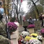 11.11.2020. Sandomierz. Uroczystości patriotyczne przy pomniku 2. Pułku Piechoty Legionów Armii Krajowej / Grażyna Szlęzak-Wójcik / Radio Kielce