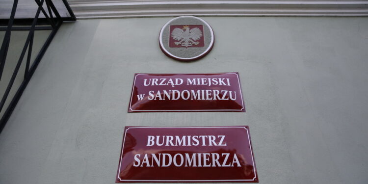 Są pierwsze zmiany organizacyjne w Urzędzie Miejskim w Sandomierzu