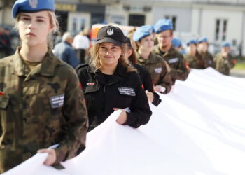 27.09.2019 Kielce. Ślubowanie klas mundurowych ZDZ / Jarosław Kubalski / Radio Kielce