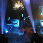 05.11.2020 Kielce. Zaduszki Świętokrzyskie w katedrze. Na zdjęciu (od lewej): Łukasz Mazur – piano, Sebastian Sipa – bas, Kuba Mazur – perkusja / Jarosław Kubalski / Radio Kielce