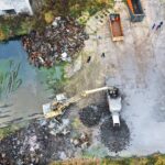 18.11.2020 Nowiny. Sprzątanie składowiska niebezpiecznych odpadów po pożarze / Jarosław Kubalski / Radio Kielce