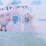 19.11.2020 Kielce. Dzieci z Przedszkola Samorządowego nr 13 w Kielcach wykonały rysunki dla personelu medycznego Wojewódzkiego Szpitala Zespolonego w Kielcach / Jarosław Kubalski / Radio Kielce