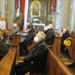 27.11.2020 Kielce. Kościół św. Wojciecha. Uroczystości pogrzebowe doktora Henryka Suchojada, długoletniego dyrektora Biblioteki Uniwersytetu Jana Kochanowskiego / Jarosław Kubalski / Radio Kielce