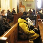 27.11.2020 Kielce. Kościół św. Wojciecha. Uroczystości pogrzebowe doktora Henryka Suchojada, długoletniego dyrektora Biblioteki Uniwersytetu Jana Kochanowskiego / Jarosław Kubalski / Radio Kielce