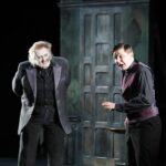 06.11.2020 Kielce. Teatr im. Stefana Żeromskiego. Spektakl "Och, te duchy". Jacek Mąka i  Dawid Żłobiński / Jarosław Kubalski / Radio Kielce