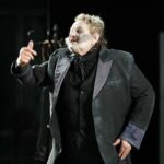 06.11.2020 Kielce. Teatr im. Stefana Żeromskiego. Spektakl "Och, te duchy". Jacek Mąka / Jarosław Kubalski / Radio Kielce