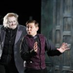 06.11.2020 Kielce. Teatr im. Stefana Żeromskiego. Spektakl "Och, te duchy". Jacek Mąka i  Dawid Żłobiński / Jarosław Kubalski / Radio Kielce