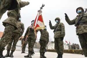 21.11.2020 Kielce. Centrum Przygotowań do Misji Zagranicznych. Przysięga elewów służby przygotowawczej / Jarosław Kubalski / Radio Kielce