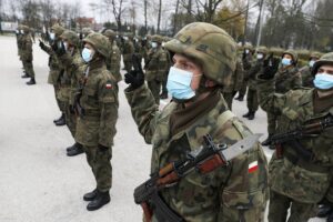 21.11.2020 Kielce. Centrum Przygotowań do Misji Zagranicznych. Przysięga elewów służby przygotowawczej / Jarosław Kubalski / Radio Kielce