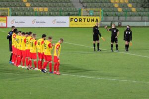 21.11.2020 Bełchatów. Mecz Fortuna 1. Ligi. GKS Bełchatów - Korona Kielce / Krzysztof Bujnowicz / Radio Kielce