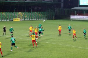 21.11.2020 Bełchatów. Mecz Fortuna 1. Ligi. GKS Bełchatów - Korona Kielce / Krzysztof Bujnowicz / Radio Kielce