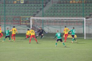 21.11.2020 Bełchatów. Mecz Fortuna 1. Ligi. GKS Bełchatów - Korona Kielce / Krzysztof Bujnowicz / Radio Kielce