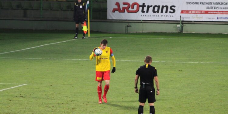 21.11.2020 Bełchatów. Mecz Fortuna 1. Ligi. GKS Bełchatów - Korona Kielce / Krzysztof Bujnowicz / Radio Kielce